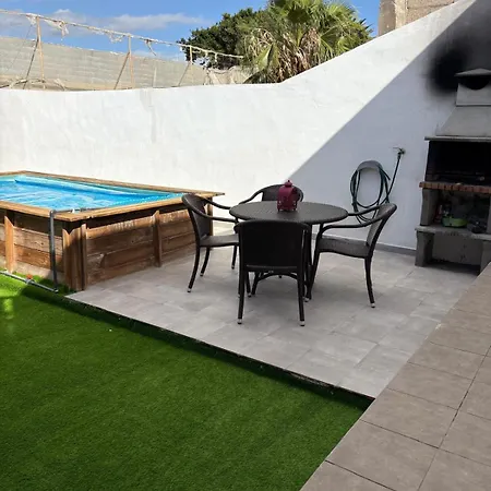 펜션 La Casita De Aitor; Campo Y Playa En *