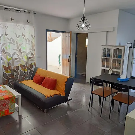 Сasa de vacaciones La Casita De Aitor; Campo Y Playa En El Médano