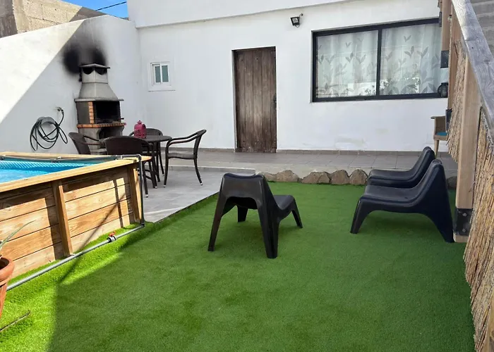La Casita De Aitor; Campo Y Playa En