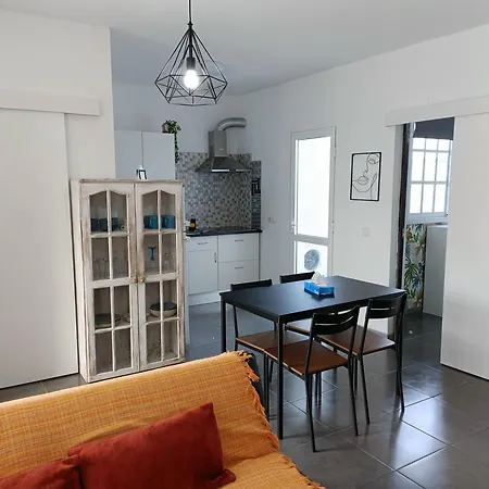 펜션 La Casita De Aitor; Campo Y Playa En